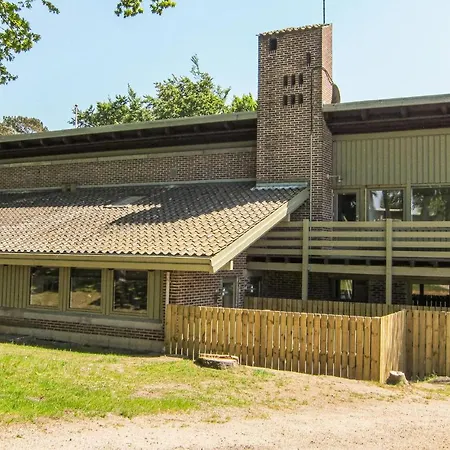 Apartment 1 Bedroom Awesome In *