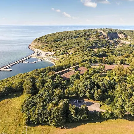 1 Bedroom Awesome In Apartment