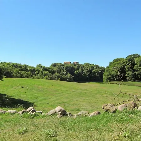 1 Bedroom Awesome In Apartment