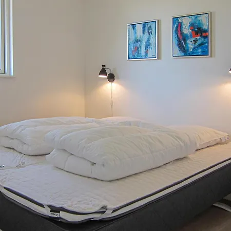 1 Bedroom Awesome In *