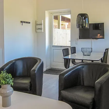 Apartment 1 Bedroom Awesome In *